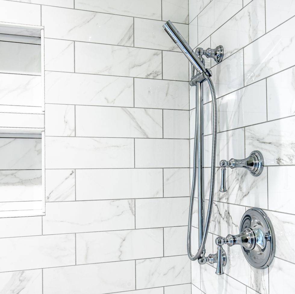 modern shower hdr