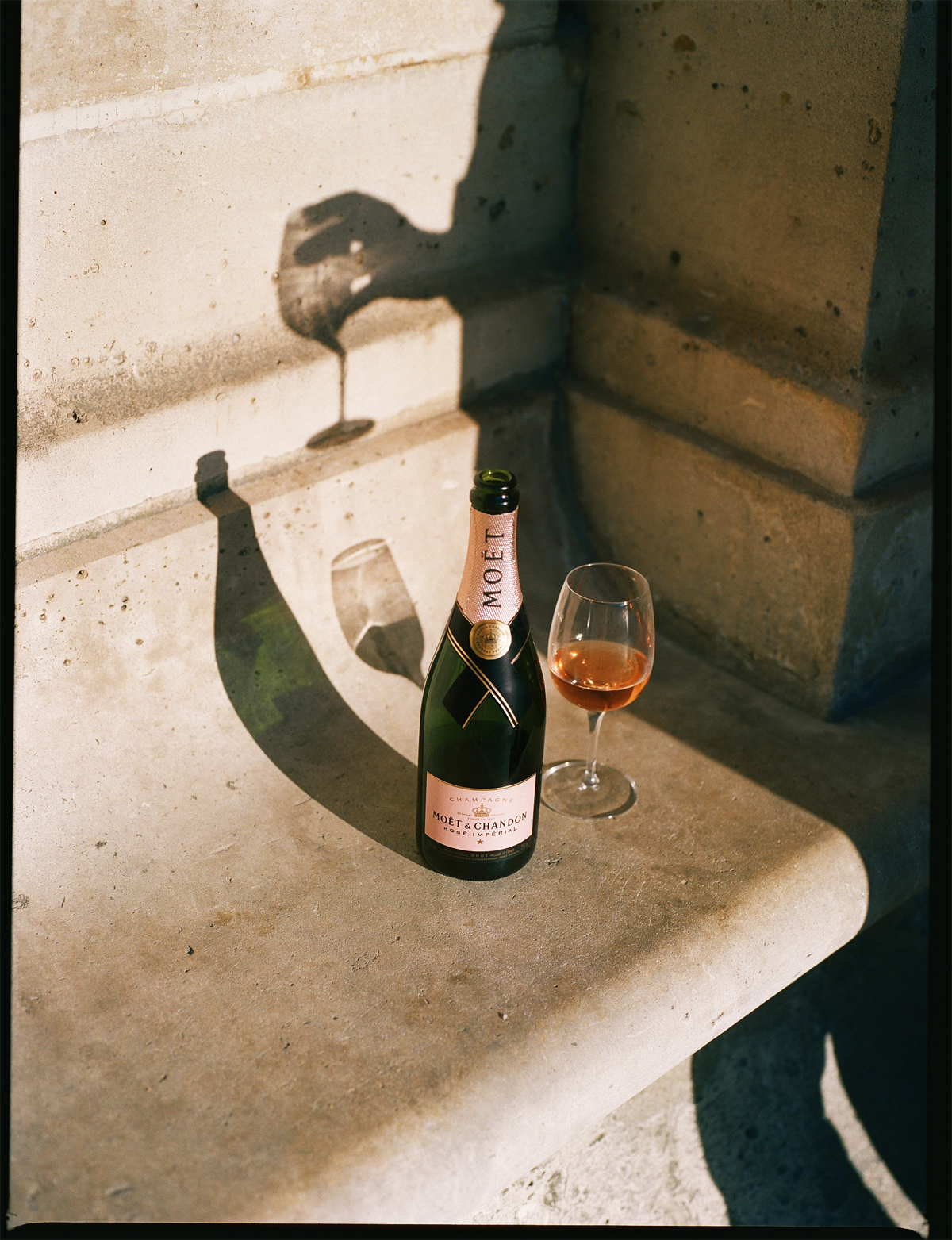 ハリーウィンストン Moët & Chandon ロゴ入りシャンパン