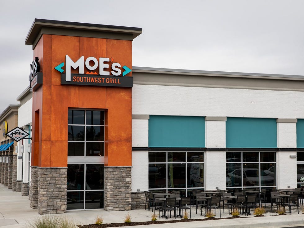 moe's