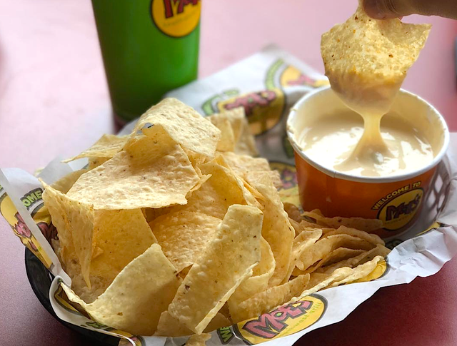 Dish, Food, Cuisine, Junk food, Tortilla chip, Totopo, Corn chip, Snack, Ingredient, Potato chip, 