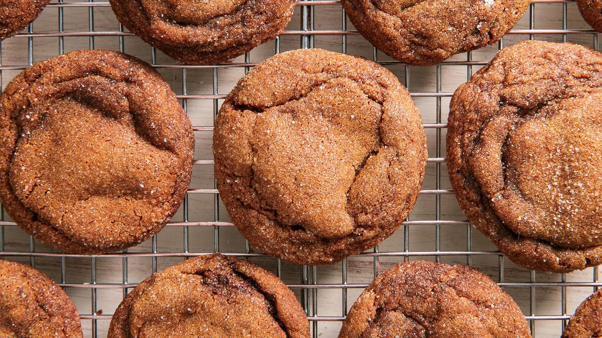 preview for These Molasses Cookies Are Perfectly Soft & Spicy