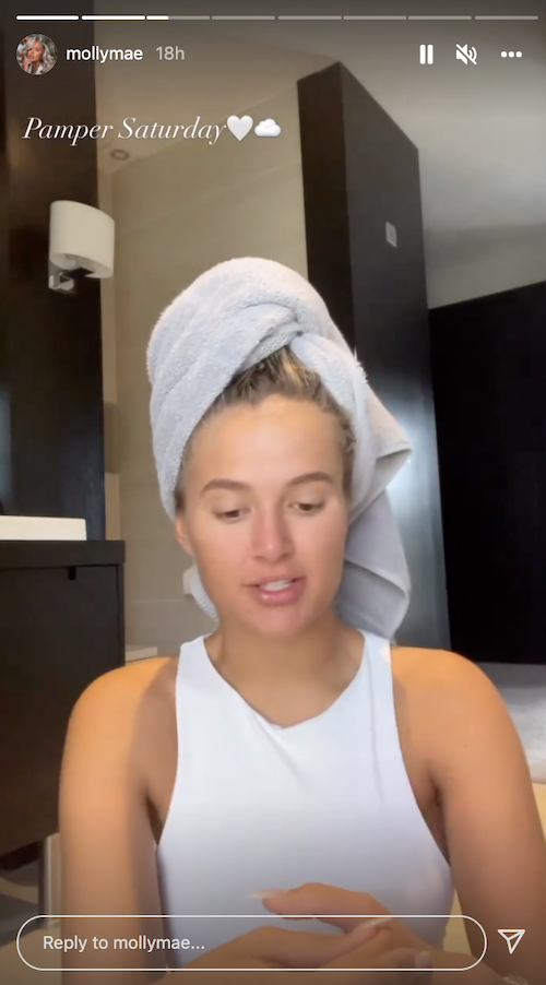 Molly Mae Hague Goes Makeup Free On