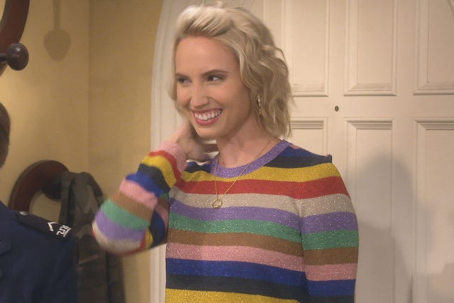 molly mccook as mandy in last man standing
