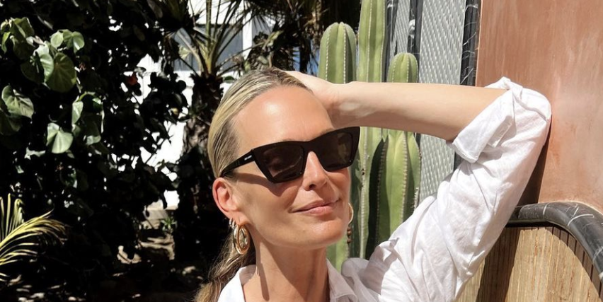 Molly Sims, 40, shows off her still-enviable figure after baby on outing  with her leading men