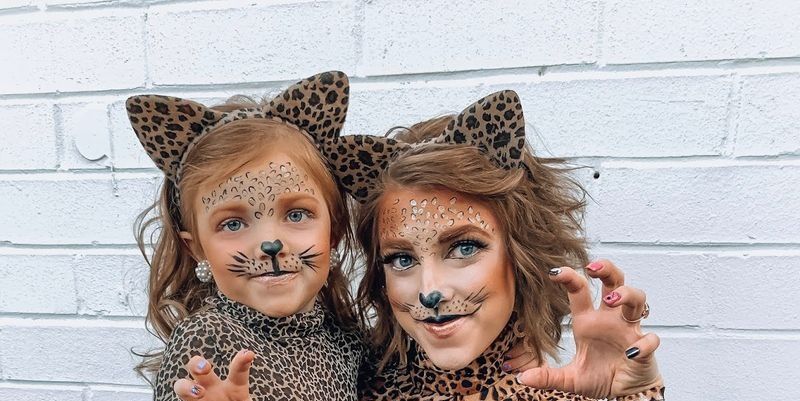 25 Best Mom and Daughter Halloween Costumes 2023