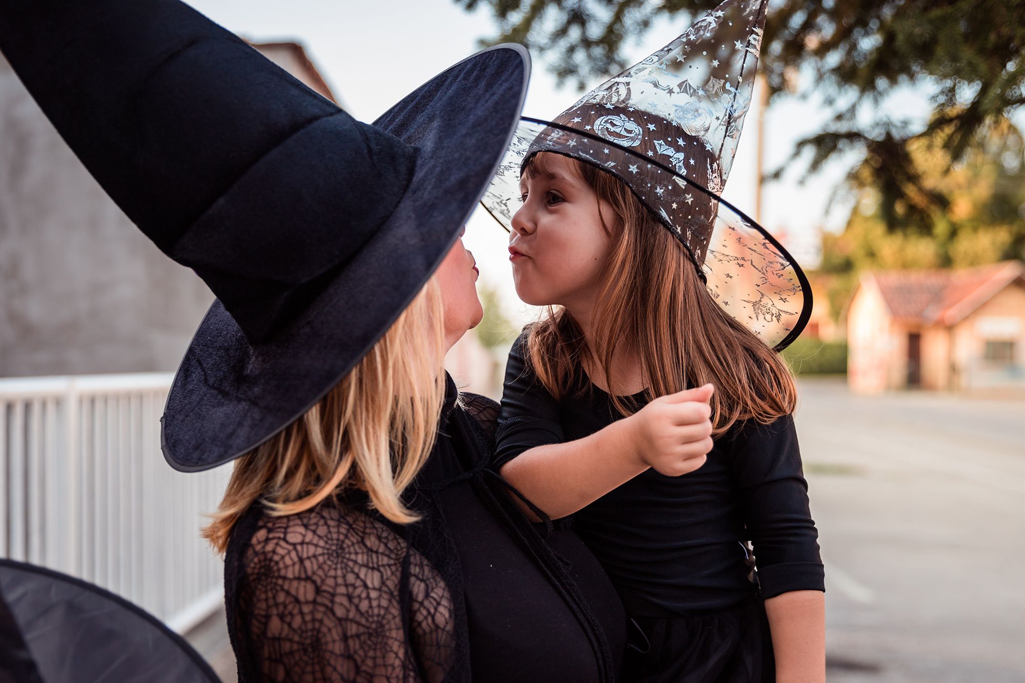 The Cutest Hocus Pocus Family Halloween Costume - With the Blinks