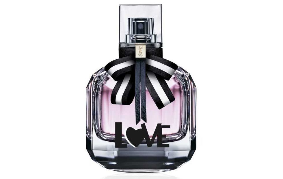 Perfume, Fashion accessory, Glass bottle, 