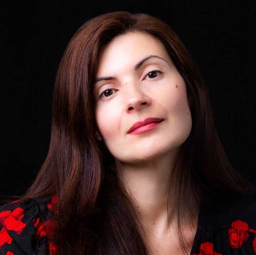 mona awad, rouge, novel, fiction, book review mona awad, rouge, novel, fiction, book review