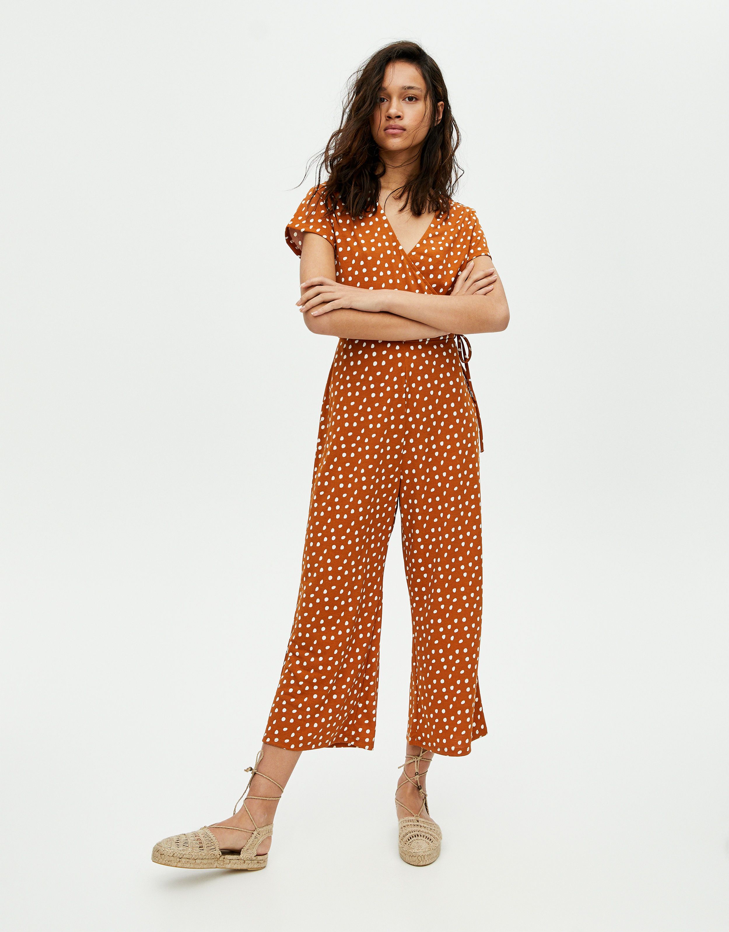 Mono lunares pull and bear new arrivals