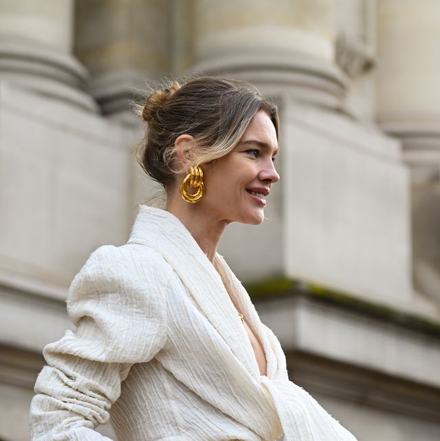 paris, france january 22 natalia vodianova wears schiaparelli outside the schiaparelli during the haute couture springsummer 2024 as part of paris fashion week on january 22, 2024 in paris, france photo by kirstin sinclairgetty images