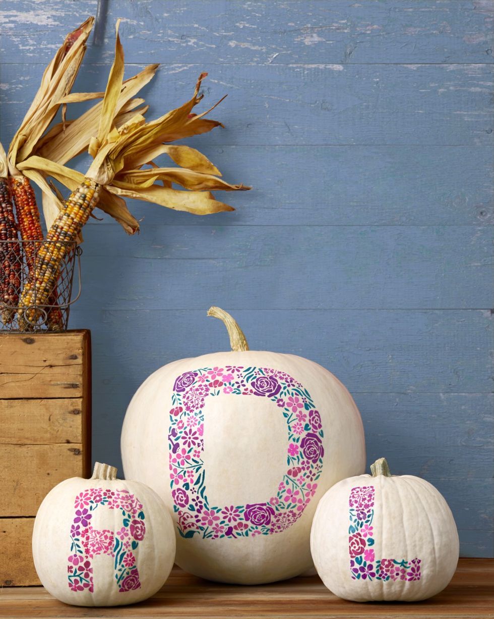 25 Best White Pumpkin Décor Ideas - White Pumpkin Decorating Ideas