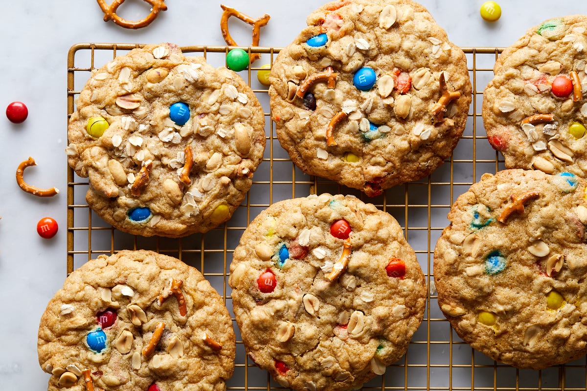 monster cookies with oatmeal and mm's candy