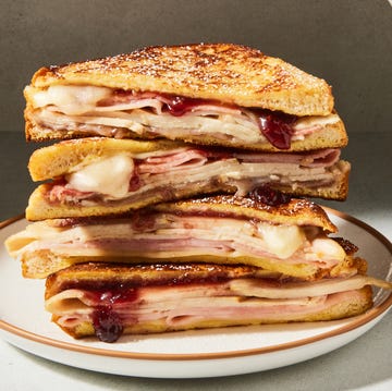 monte cristo sandwich with raspberry preserves