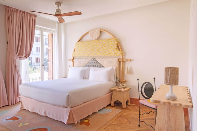 'montesol' hotel by dorothee meilichzon