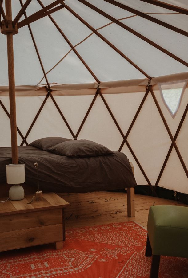 mooiste glampings van nederland   mini yurt for rest glamp