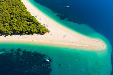 zlatni rat in kroatië staat bekend als een van de mooiste stranden van europa