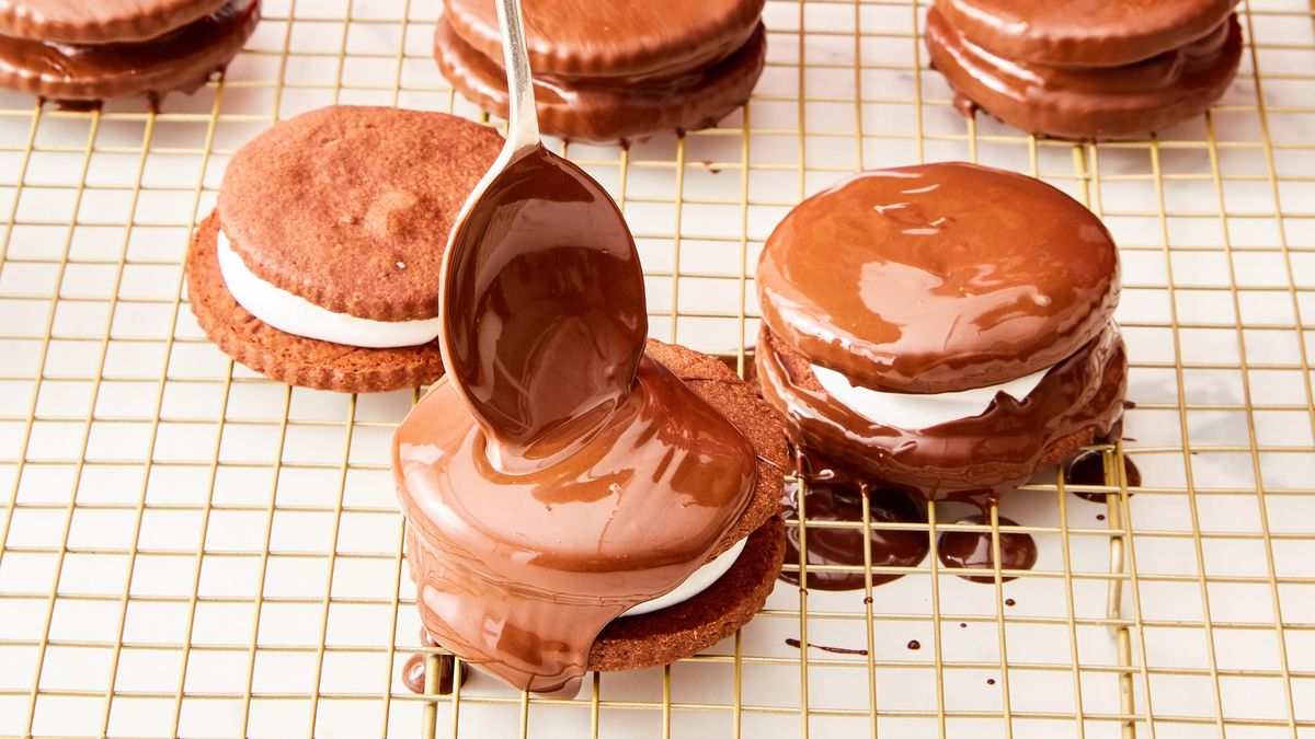 preview for Homemade Moon Pies Are An Upgrade On The Nostalgic Classic