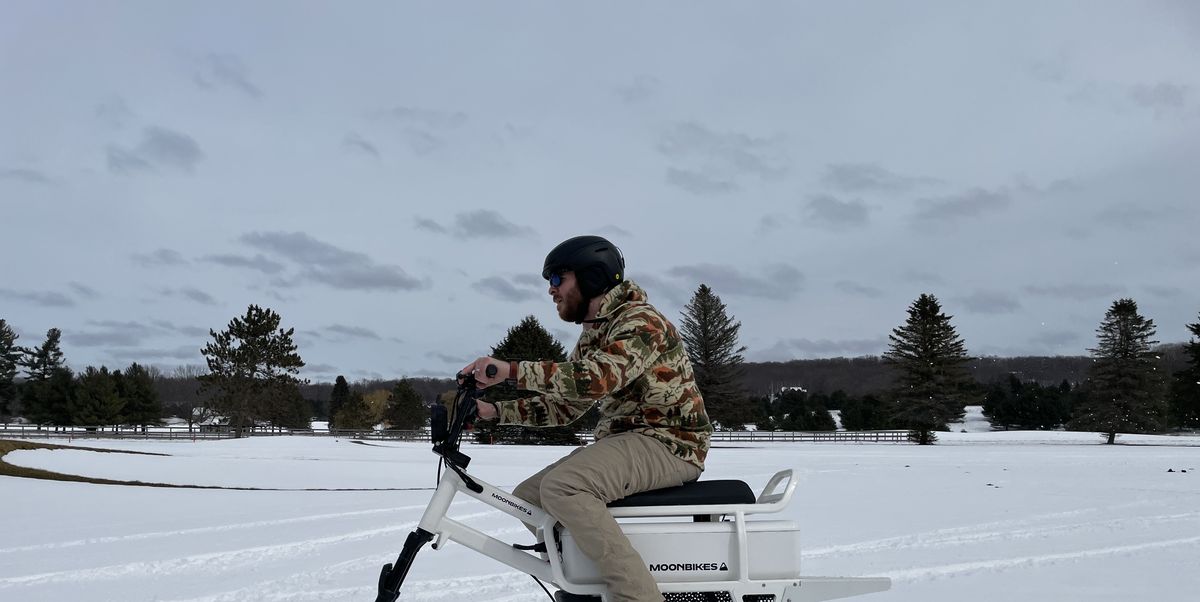 MoonBikes Electric Snowped Is More Than a Cute Winter Toy