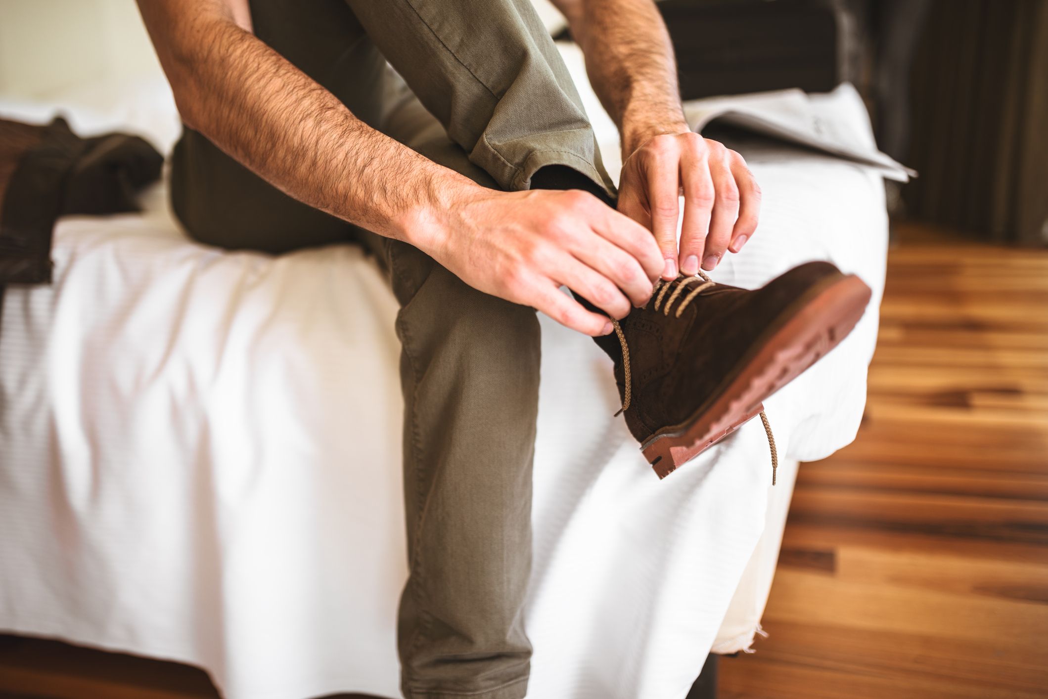 Shoes for men on sale with swollen feet