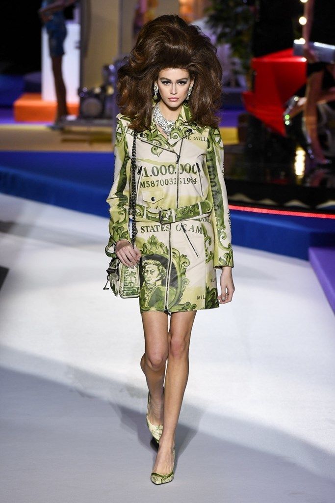 Fashion Show - Moschino Pre-Fall 2019 - Catwalk - Cinecitta Studios  Featuring: Model Where: Rome, Italy When: 08 Jan 2019 Credit: IPA/WENN.com  **Only available for publication in UK, USA, Germany, Austria, Switzerland**