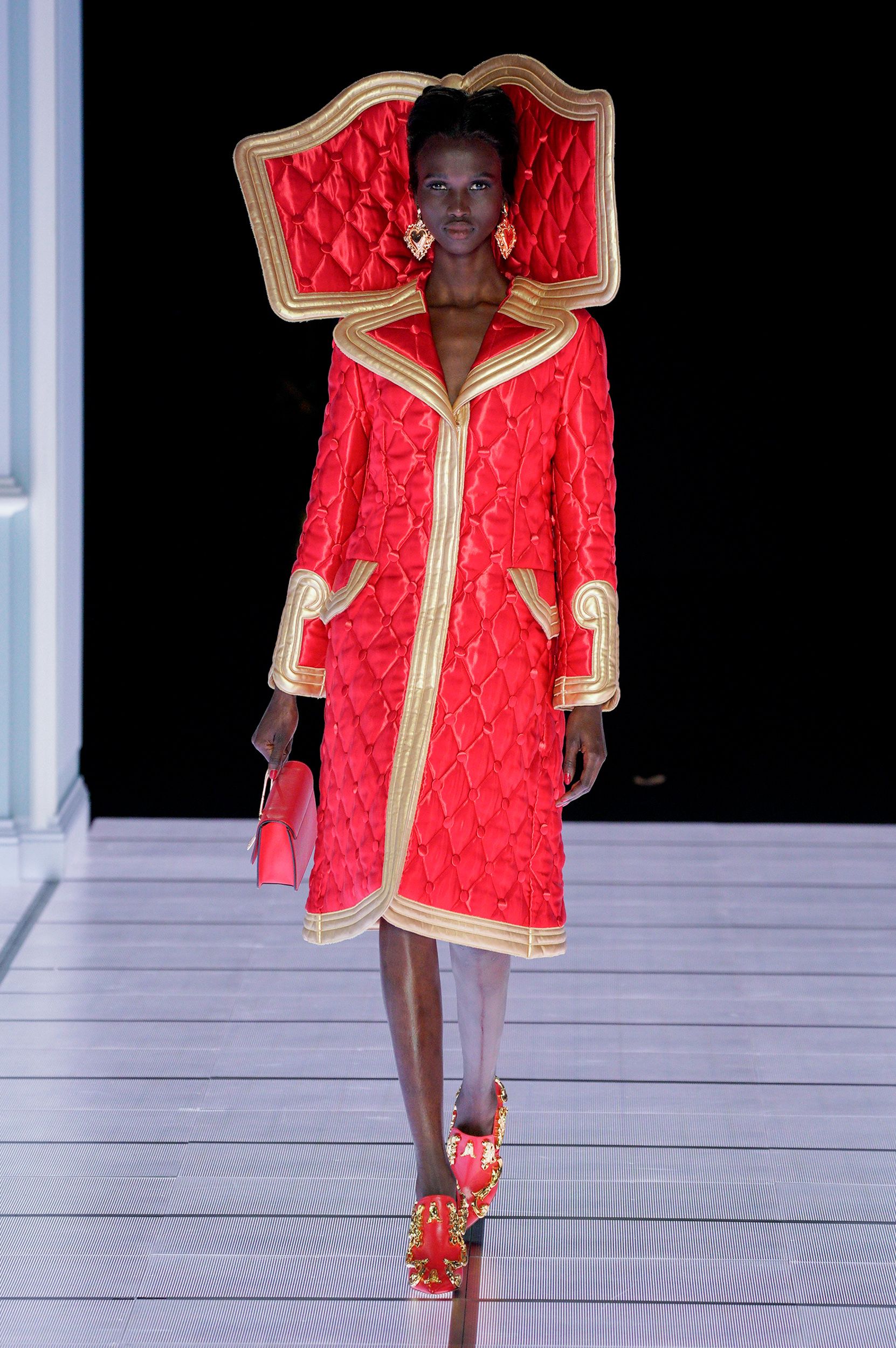 モスキーノ（MOSCHINO）2022秋冬コレクション | ファッション