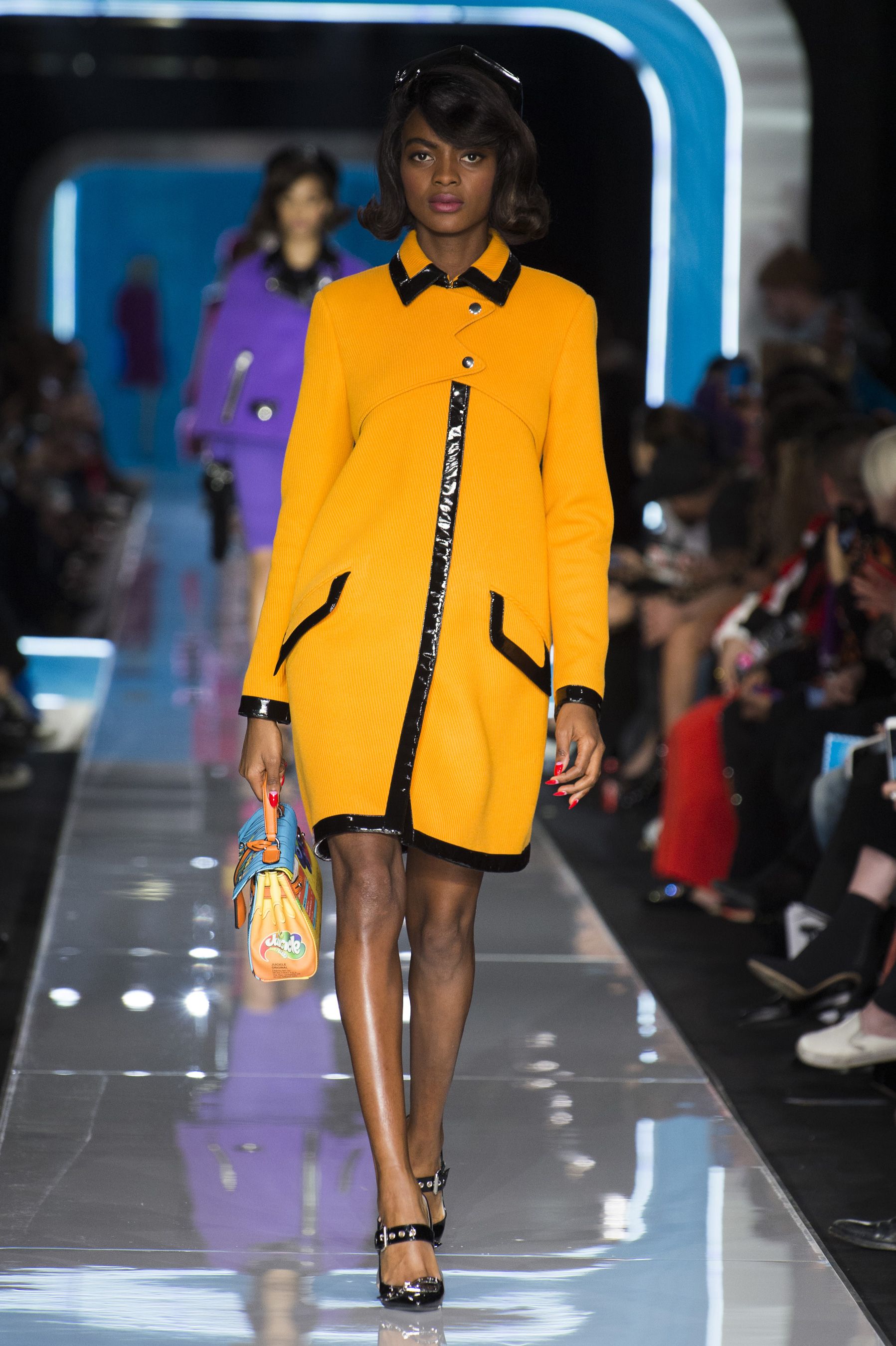 Moschino milan discount fashion week 2018