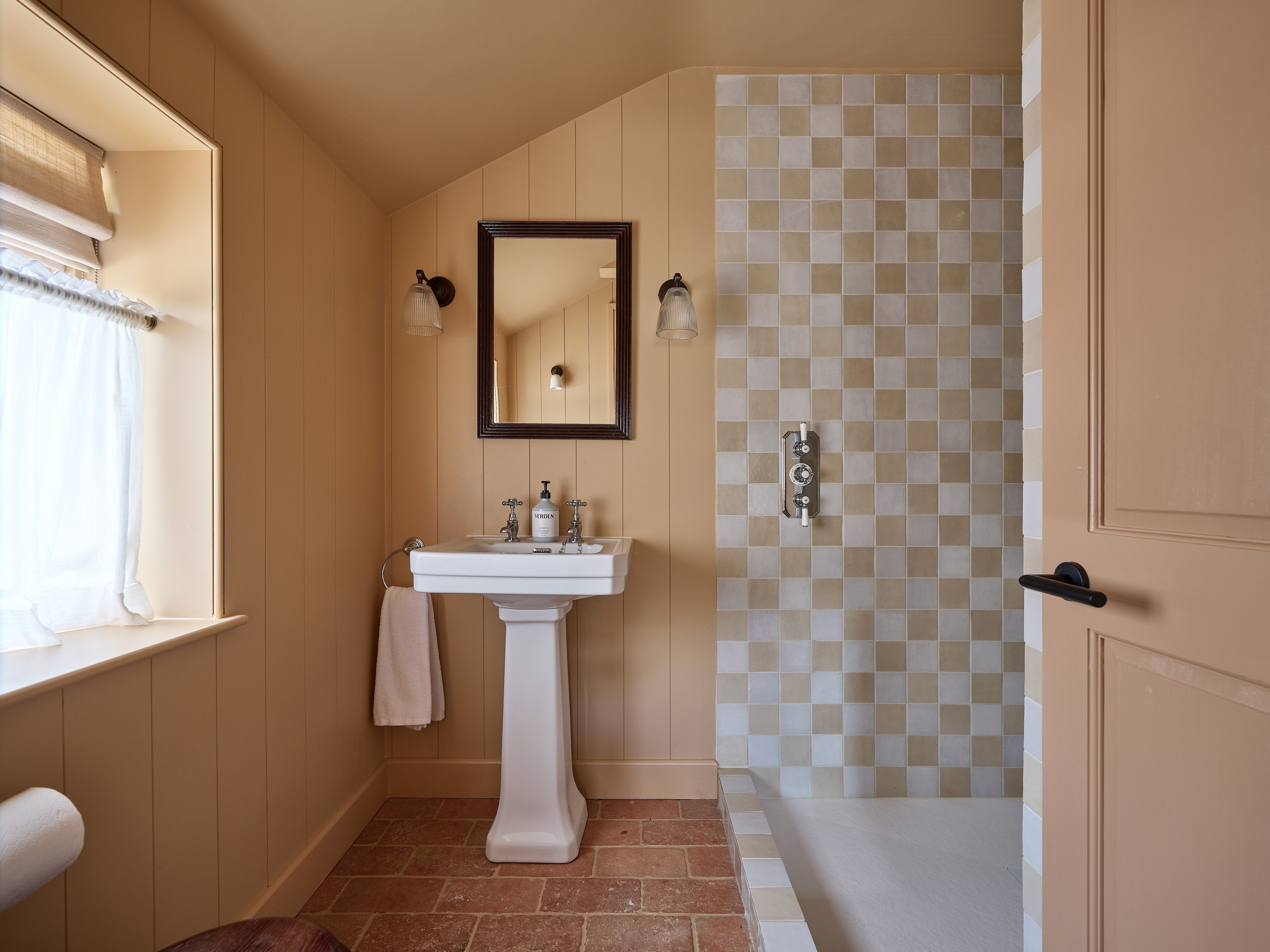 Best colors for bathrooms discount