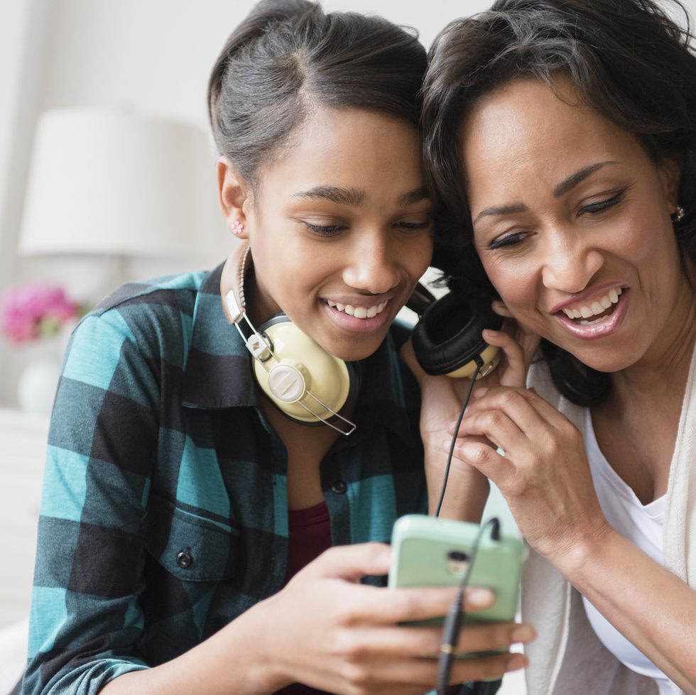 mother's day games listening to music