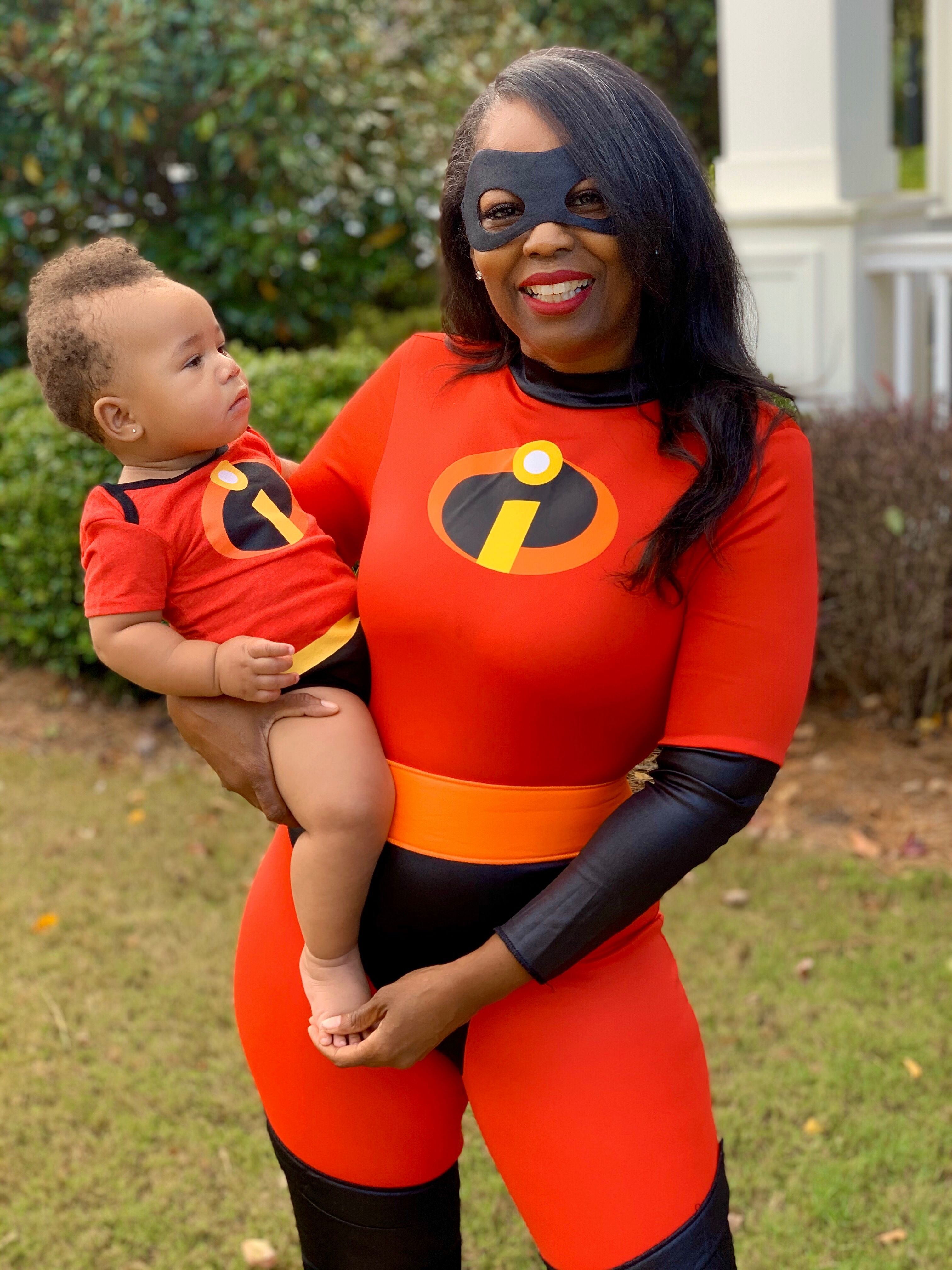 Mom and daughter halloween costumes