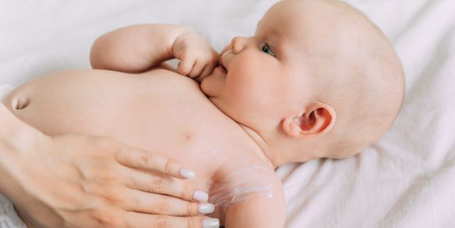 NIVEA Baby Caring Oil - Aceite corporal para bebés con almendras