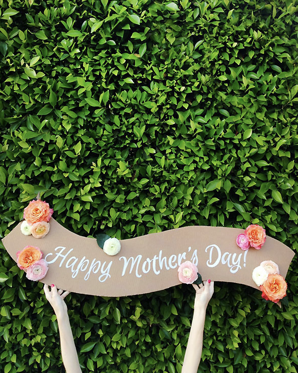 https://hips.hearstapps.com/hmg-prod/images/mothers-day-crafts-for-kids-banner-1650388391.png?crop=1.00xw:0.834xh;0,0.166xh&resize=980:*