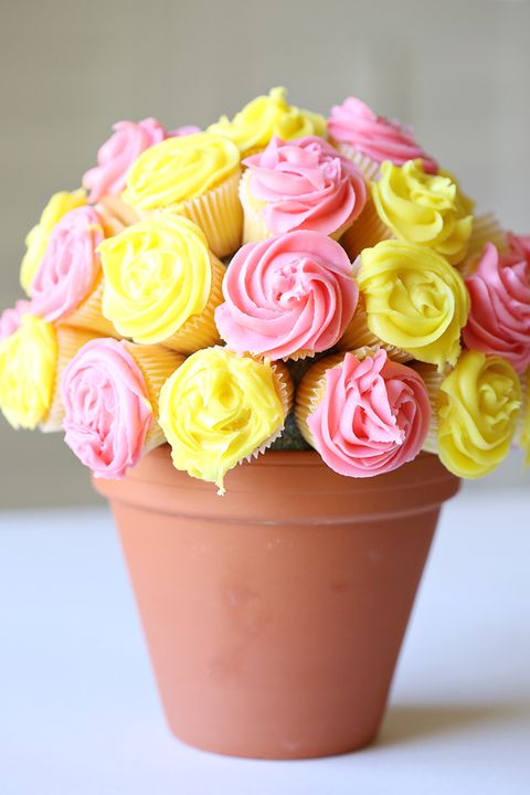 mothers day craft  vanilla cupcake flower bouquet