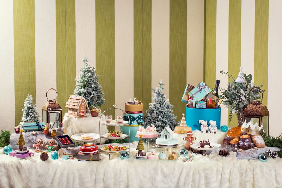 Tree, Decoration, Christmas, Meal, Event, Table, Party, Christmas eve, Christmas tree, Buffet, 