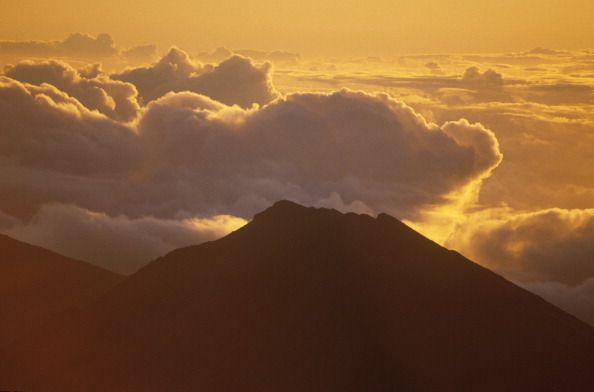 mount haleakala volcano at sunrise, maui, hawaii