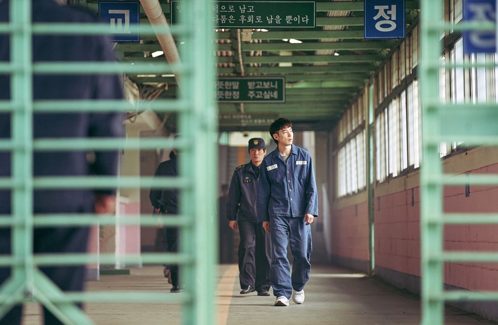 netflix韓劇《我是遺物整理師》14個揪心瞬間：「眼前擺著一樣的東西，有人看到愛，有人卻看到恨」