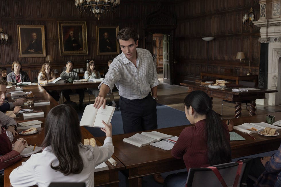 Mi año en Oxford. Corey Mylchreest como Jamie en Mi año en Oxford. Crédito: Chris Baker/Netflix ©2024