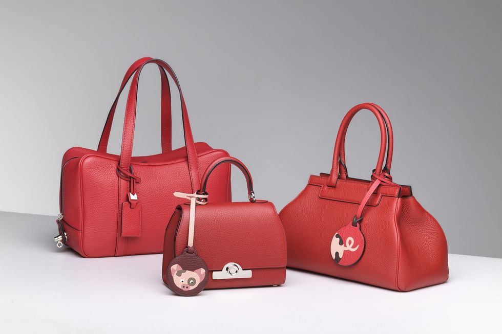 Handbag, Bag, Red, Fashion accessory, Product, Shoulder bag, Hand luggage, Pink, Fashion, Material property, 