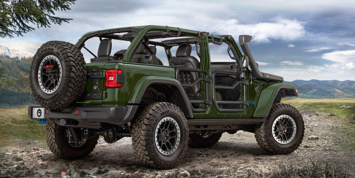 2021 Jeep Wrangler 4xe Plug-In Hybrid Gets a Lift Kit