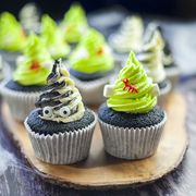 mr and mrs frankenstein cupcakes