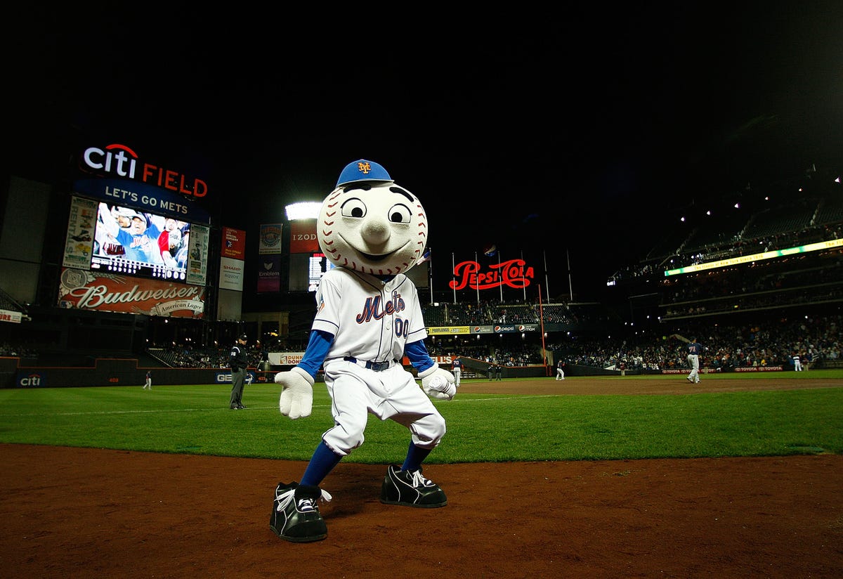 Meet Mrs. Met  New york mets baseball, Mets baseball, Mets