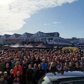 Crowd, People, Sky, Mountain, Vehicle, Car, Event, Cloud, Tourism, Audience, Crowd, People, Sky, Mountain, Vehicle, Car, Event, Cloud, Tourism, Audience,