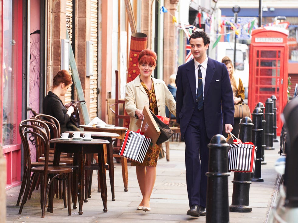 itv studios presentmrs biggssheridan smith stars in the title role of charmian biggs in the five part itv drama mrs biggs produced by itv studios. she is joined by danny mays who assumes the iconic role of charmianÃ¢Â€Â™s infamous ex husband ronnie biggs. pictured: sheridan smith as mrs biggs and daniel mays as ronnie biggs.this photograph is (c) itv and can only be reproduced for editorial purposes directly in connection with the programme or event mentioned above, or itv plc. once made available by itv plc picture desk, this photograph can be reproduced once only up until the transmission [tx] date and no reproduction fee will be charged. any subsequent usage may incur a fee. this photograph must not be manipulated [excluding basic cropping] in a manner which alters the visual appearance of the person photographed deemed detrimental or inappropriate by itv plc picture desk. this photograph must not be syndicated to any other company, publication or website, or permanently archived, without the express written permission of itv plc picture desk.