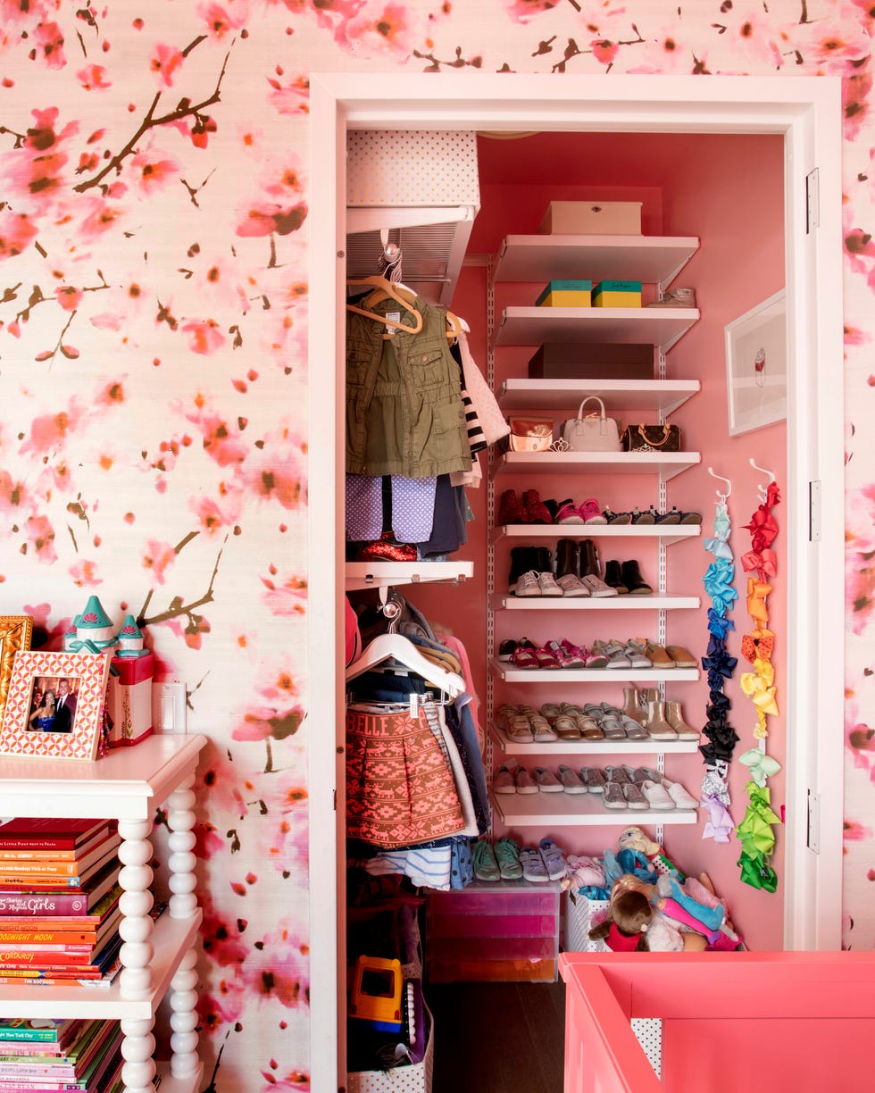 Pink, Red, Room, Wallpaper, Furniture, Wall, Interior design, Shelf, Design, Textile, pink, red, room, wallpaper, furniture, wall, interior design, shelf, design, textile,