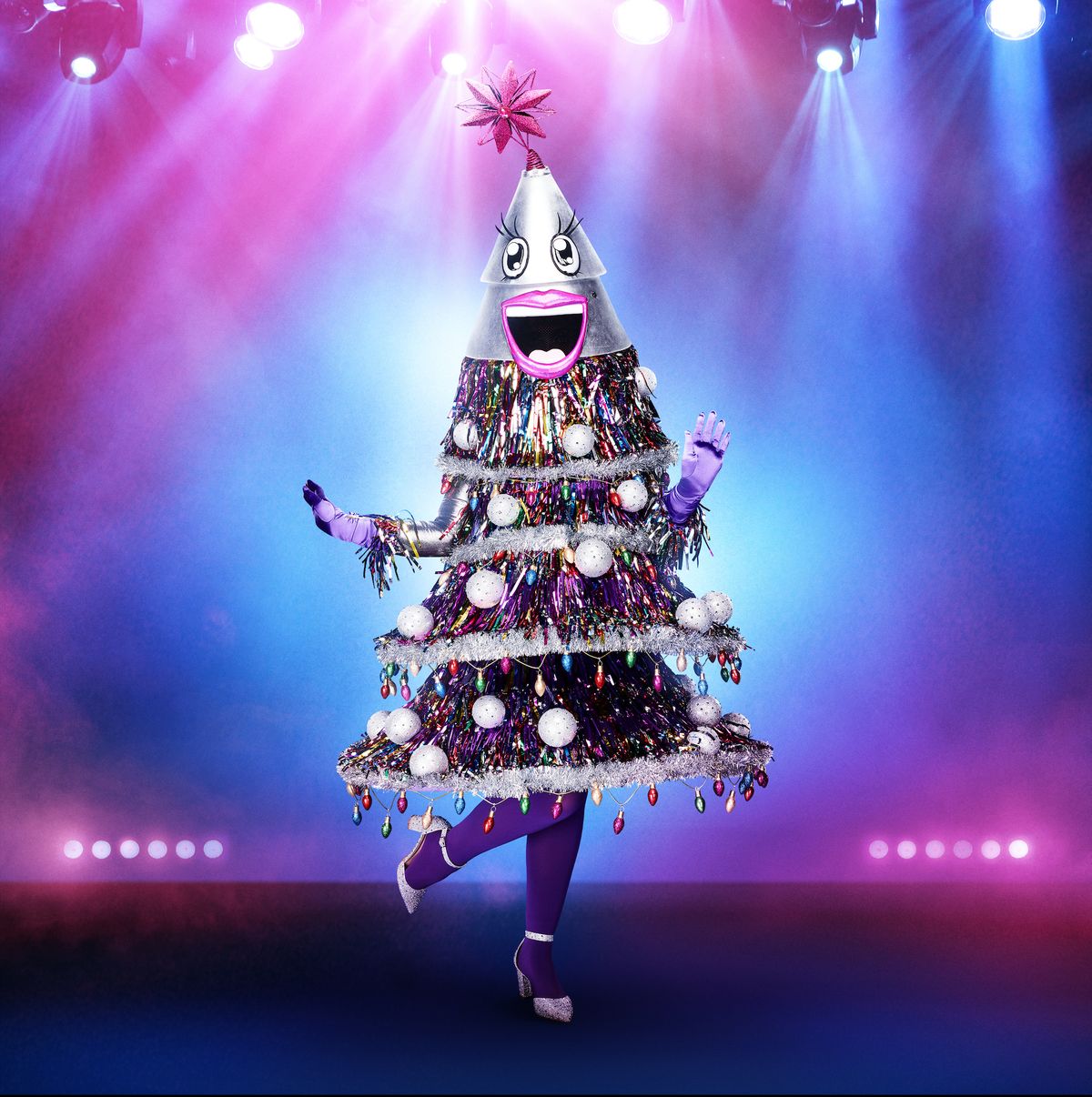 Christmas tree, Tree, Christmas decoration, Purple, Sky, Pink, Violet, Light, Christmas, Woody plant, 