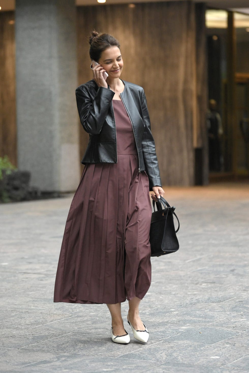  new york, ny 10022024 katie holmes enjoying fall in nyc while wearing sarto franco sarto emma slingback flats paired with a midi dress and leather jacket pictured katie holmes photo by jesse bauerstartraksphotocom ms47331editorial rights managed image please contact wwwstartraksphotocom for licensing fee startraks photostartraks photonew york, ny for licensing please call 212 414 9464 or email salesstartraksphotocomimage may not be published in any way that is or might be deemed defamatory, libelous, pornographic, or obscene please consult our sales department for any clarification or question you may havestartraks photo reserves the right to pursue unauthorized users of this image if you violate our intellectual property you may be liable for actual damages, loss of income, and profits you derive from the use of this image, and where appropriate, the cost of collection andor statutory damages