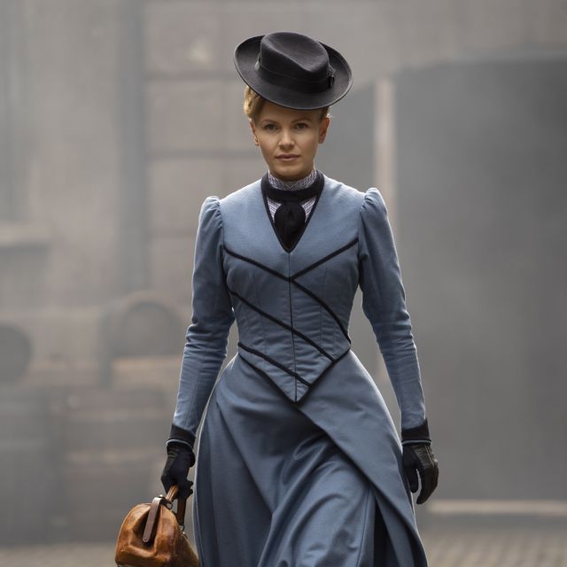 masterpiece“miss scarlet  the duke”episode onesunday, january 17, 2021 8   9pm et on pbsthrown onto her own, eliza goes to work as a private detective to get out ofdebt luckily, a family friend known as the duke is a cop willing to helpshown kate phillips as eliza scarletfor editorial use onlycourtesy of masterpiece