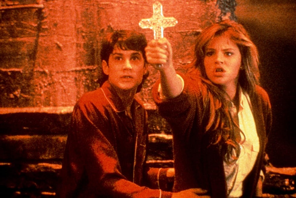 fright night, from left: william ragsdale, amanda bearse, 1985. ©columbia pictures/courtesy everett collection