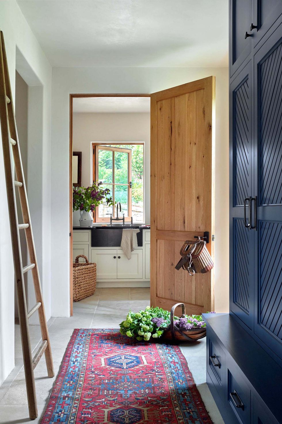 31 Small Entryway Ideas That Are Sleek and Stylish