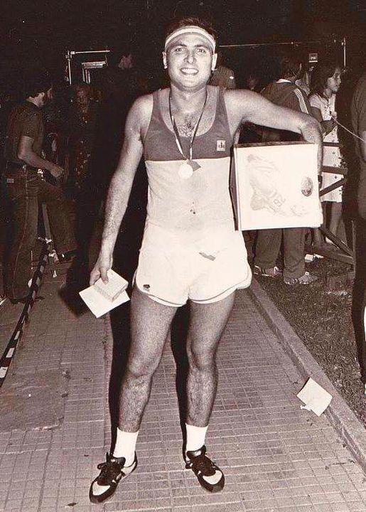 nel 1983, claudio ghidotti in gara alla mugello marathon