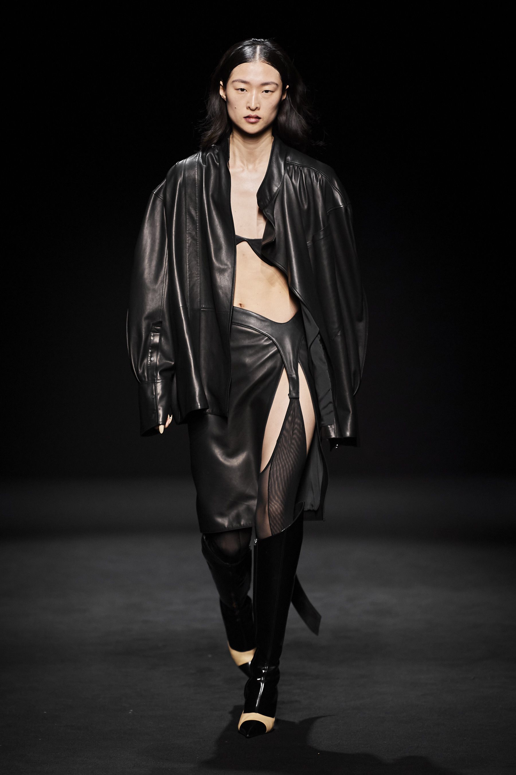 MUGLER ミュグレー デザインシャツ ブラック 37 黒 ミュグレー(MUGLER)コレクション一覧｜ELLE ONLINE[エル